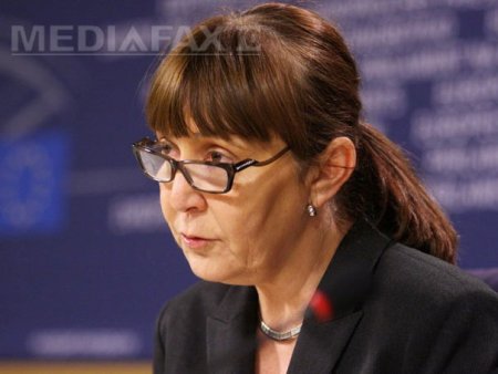 Monica Macovei a fost condamnata la sase luni de inchisoare cu suspendare