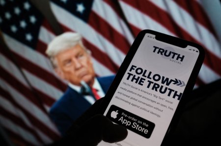 Cosmar pentru Donald Trump: Actiunile Trump Media, compania din spatele retelei de socializare Truth Social, au pierdut 47% din valoare in mai putin de o luna