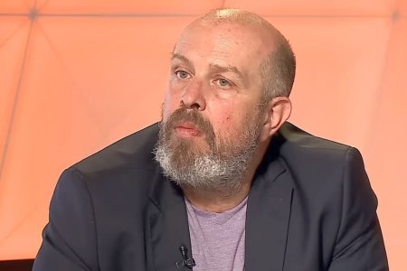 Cu cine tine Bogdan Cosmescu, comentatorul Orange Sport: Cand eram mic, ii simpatizam pe ei, acum as fi fanul lor in Superliga