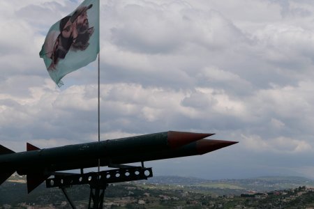 Hezbollah anunta ca a lansat zeci de rachete Katiusa asupra Israelului, in timp ce SUA trimit intariri in Orientul Mijlociu, pe fondul amenintarilor Iranului