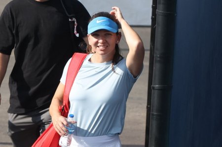 Nadia <span style='background:#EDF514'>COMANECI</span>, dupa ce Simona Halep s-a retras de la turneul din Portugalia: Astept sa o vad la Madrid sau Roland Garros