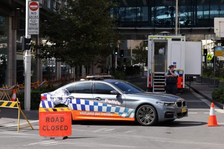 <span style='background:#EDF514'>ATACATORUL</span> cu cutitul de la Sydney avea probleme de sanatate mintala, anunta Politia: Motivul nu a fost ideologic. 5 din cele 6 persoane ucise erau femei