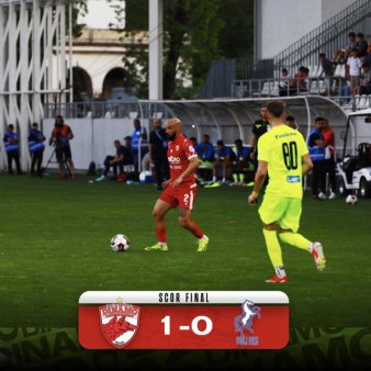 Victorie pentru Dinamo in minutele de <span style='background:#EDF514'>PRELUNGIRE</span> ale meciului cu Poli Iasi