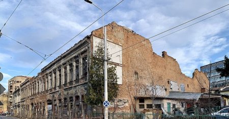 O cladire istorica din Bucuresti intra in <span style='background:#EDF514'>REABILITARE</span>. Lucrarile vor crea haos in trafic