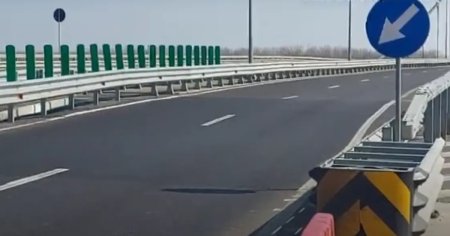 Golden Gate de Romania, iar in <span style='background:#EDF514'>REPARATII</span>. Ce probleme au aparut la podul peste Dunare de la Braila VIDEO