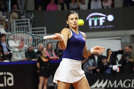 Emma Raducanu a condus Marea Britanie spre o victorie istorica in fata Frantei, jucand cel mai bun tenis din viata ei