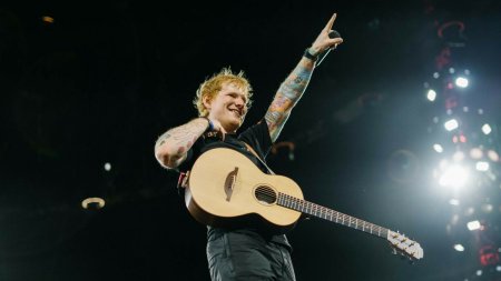 Concertul lui Ed Sheeran, Mathematics Tour: o scena u<span style='background:#EDF514'>NICA</span>, 360 de grade