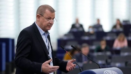 Eurodeputatul german Markus Pieper renunta la <span style='background:#EDF514'>NOMINALIZARE</span>a controversata