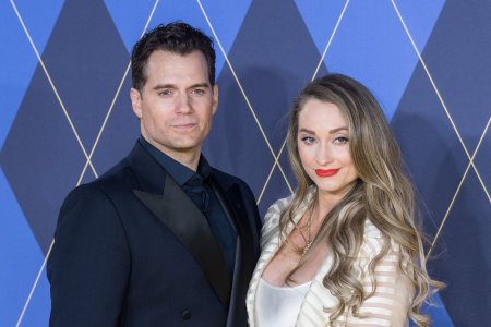 Henry Cavill si Natalie Viscuso vor deveni parinti pentru prima oara. Actorul, care a jucat rolul lui Superman, a facut declaratii: Sunt incantat