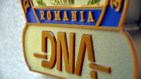 Barbat prins in flagrant de DNA cand lua o spaga de 20.000 de euro. Promitea ca banii ajung la judecatori din Bucuresti