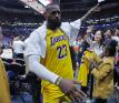 Los Angeles <span style='background:#EDF514'>LAKERS</span> si-a asigurat locul in playoff