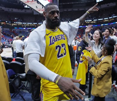 Los Angeles Lakers si-a asigurat locul in playoff