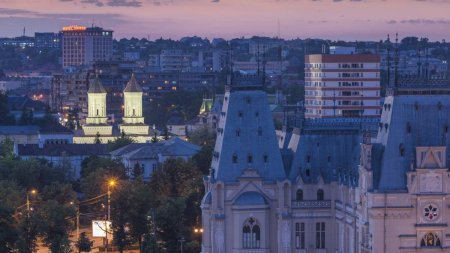 Moldova nu mai este zona <span style='background:#EDF514'>SARACA</span> a tarii | Liderii gospodari din Iasi: Administratia PNL a adus bani necesari investitiilor majore