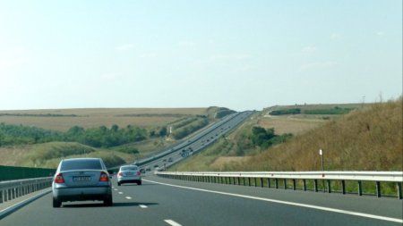 <span style='background:#EDF514'>RESTRICTII</span> de circulatie pe Autostrada Soarelui, inclusiv de Paste si 1 Mai