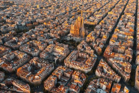 <span style='background:#EDF514'>BARCELONA</span> a sters o linie de autobuz din Google Maps, pentru a o ascunde de turisti