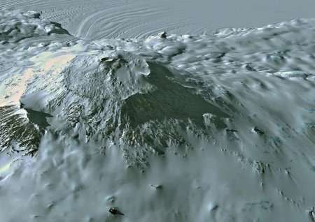 Un <span style='background:#EDF514'>VULCAN</span> generos: Erebus, din Antarctica, arunca zilnic praf de aur in valoare de 6.000 de dolari