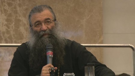 Preotul Nicolae Tanase, despre fetele atragatoare abuzate: Nu sunt chiar nevinovate! Sa faca si ele <span style='background:#EDF514'>PUSCARI</span>e!