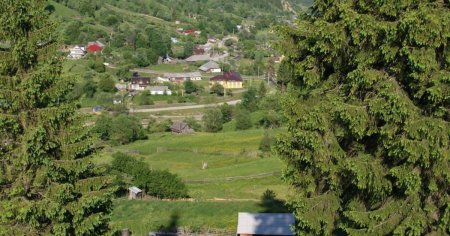Numele ciudate ale unor sate d<span style='background:#EDF514'>IN MOLDOVA</span>: Porcesti, Calu-Iapa, Pluton, Caciulesti. De unde vin denumirile