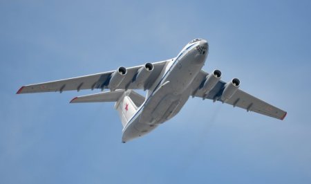 Un <span style='background:#EDF514'>AVION</span> militar s-a prabusit in sudul Rusiei