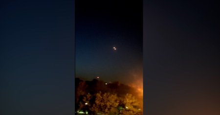 Israelul a atacat Iranul, SUA au fost notificate inainte de lovituri. <span style='background:#EDF514'>EXPLOZII</span> in apropierea unei baze din Isfahan. VIDEO