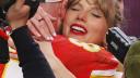 Taylor Swift a lansat un nou <span style='background:#EDF514'>ALBU</span>m, 