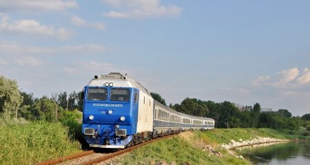 Se reabiliteaza, electrifica si dubleaza <span style='background:#EDF514'>CALEA FERATA</span> Constanta-Mangalia: licitatie de 1,55 miliarde de lei