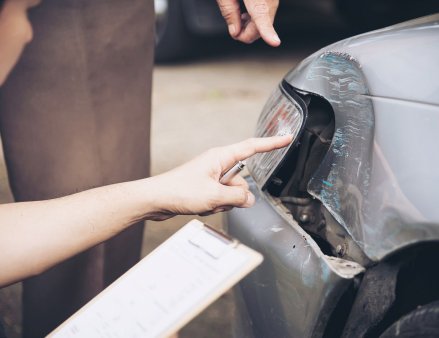 In cat timp primesc banii de la asigurari, in cazul unui accident auto? Afla cat de repede iti poti repara masina