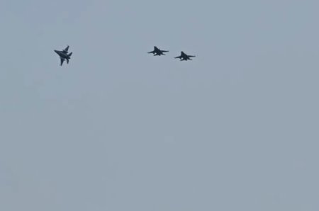 VIDEO Primele trei <span style='background:#EDF514'>AERONAVE</span> F-16 achizitionate din Norvegia, receptionate la Campia Turzii
