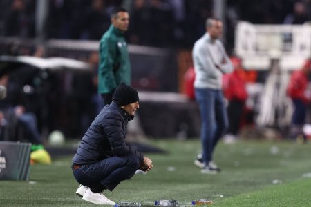 Mircea Lucescu a marturisit cum a trait Razvan eliminarea din Conference League: Era <span style='background:#EDF514'>NEGR</span>u la fata + Ce spune despre FCSB - Rapid