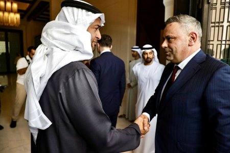 Ministrul Agriculturii anunta ca Emiratele Arabe vor construi in Romania mai multe fabrici si <span style='background:#EDF514'>ABATOARE</span>