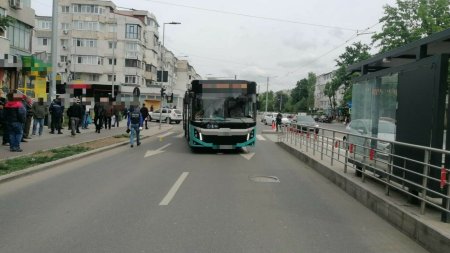 Un sofer de autobuz din Galati a lovit trei femei pe trecerea de <span style='background:#EDF514'>PIETON</span>i. Care e starea victimelor