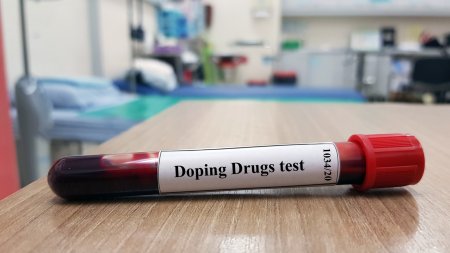 China, in centrul unui scandal de dopaj la natatie. <span style='background:#EDF514'>SPORTIVI</span> chinezi medaliati la JO de la Tokyo, testati pozitiv