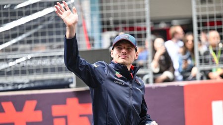 Max Verstappen a castigat Marele Premiu al Chinei la Formula 1. Pilotul Red Bull Racing si-a adjudecat, pentru prima data, <span style='background:#EDF514'>CIRCUITUL</span> de la Shanghai