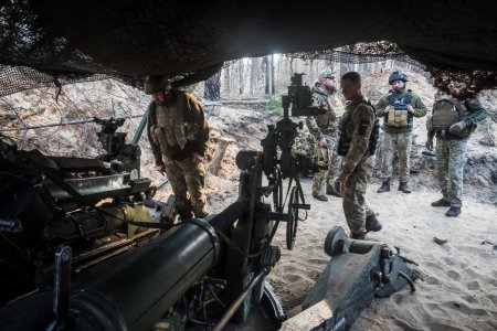 Ucraina are nevoie de munitie. Un lunetist american de pe front spune ca soldatii Kievului prefera pustile din epoca sovietica pentru ca iau gloantele de la rusi