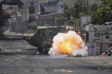 Violenta in Cisiordania: 17 palestinieni morti in 36 de ore. Iranul si Omanul cer incetarea imediata a <span style='background:#EDF514'>FOCUL</span>ui in Gaza