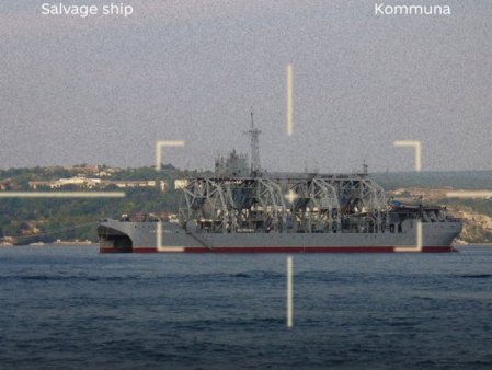 Ucraina spune ca a lovit o nava rusa in <span style='background:#EDF514'>CRIME</span>ea anexata