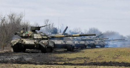 Rusii spun ca au cucerit ultima localitate reduta din regiunea Donetk. Ucrainenii confirma partial pierderea