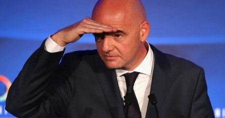 Adio impre<span style='background:#EDF514'>SARI</span> in fotbal. Motivul pentru care FIFA si presedintele Infantino vor sa-i interzica definitiv