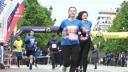 Maraton la Iasi, pentru o cauza nobila. Sute de oameni au <span style='background:#EDF514'>ALERGAT</span> pentru a ajuta copiii din medii defavorizate