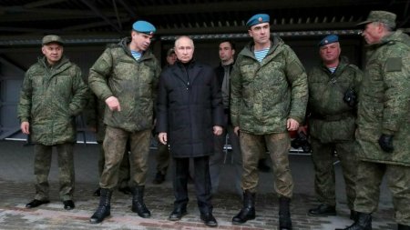 <span style='background:#EDF514'>ORDINUL</span> dat de Putin soldatilor sai din Ucraina. Ce trebuie sa captureze pana la Ziua Victoriei. Zelenski, in alerta