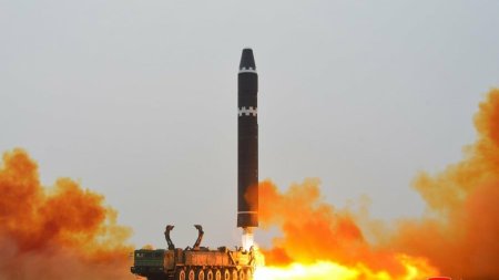 Coreea de Nord a lansat o racheta balistica spre Marea <span style='background:#EDF514'>JAPON</span>iei. Zona unde s-a prabusit