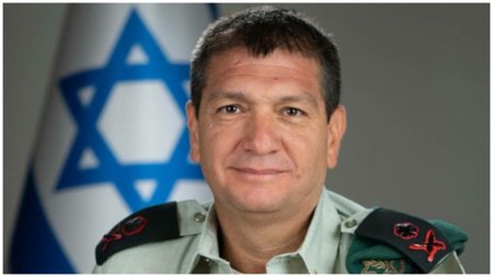Seful serviciului de informatii militare <span style='background:#EDF514'>DEMIS</span>ioneaza pentru responsabilitatea sa in atacurile Hamas de la 7 octombrie