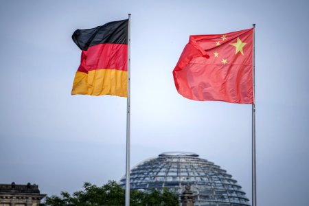 Trei cetateni germani au fost arestati sub sus<span style='background:#EDF514'>PICIU</span>nea ca au spionat pentru China