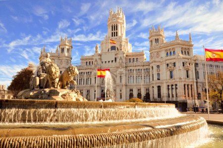 Descopera Madridul: 5 cele mai impresionante atractii <span style='background:#EDF514'>TURISTI</span>ce