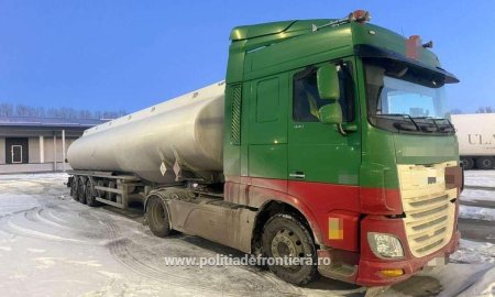 Cisterna <span style='background:#EDF514'>FURA</span>ta din Croatia si camion cautat in Spania, gasite pe soselele din Romania si confiscate