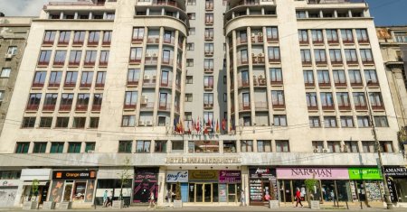 <span style='background:#EDF514'>HOTEL</span>ul din centrul Bucurestiului, bijuteria arhitecturala construita inainte de cel de-al Doilea Razboi Mondial, a fost vandut