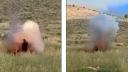 Momentul terifiant in care o bomba explodeaza dupa ce un soldat i<span style='background:#EDF514'>SRAE</span>lian doboara cu piciorul un steag palestinian. VIDEO