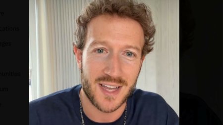 Mark Zuckerberg este protagonistul unei fotografii virale pe internet. 