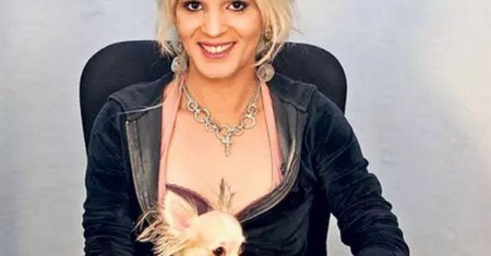 Imagini demult uitate cu Naomi, prima persoana transgender din Romania. Cum arata inainte de a deveni femeie. FOTO