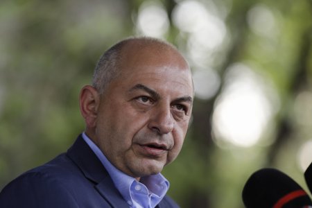 SURSE: Catalin Cirstoiu se retrage din cursa electorala pentru Bucuresti